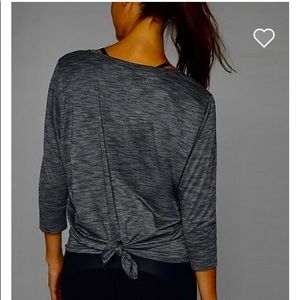 Athleta Monarch Top. Heather’s blue, size Medium. 3/4 length sleeve.